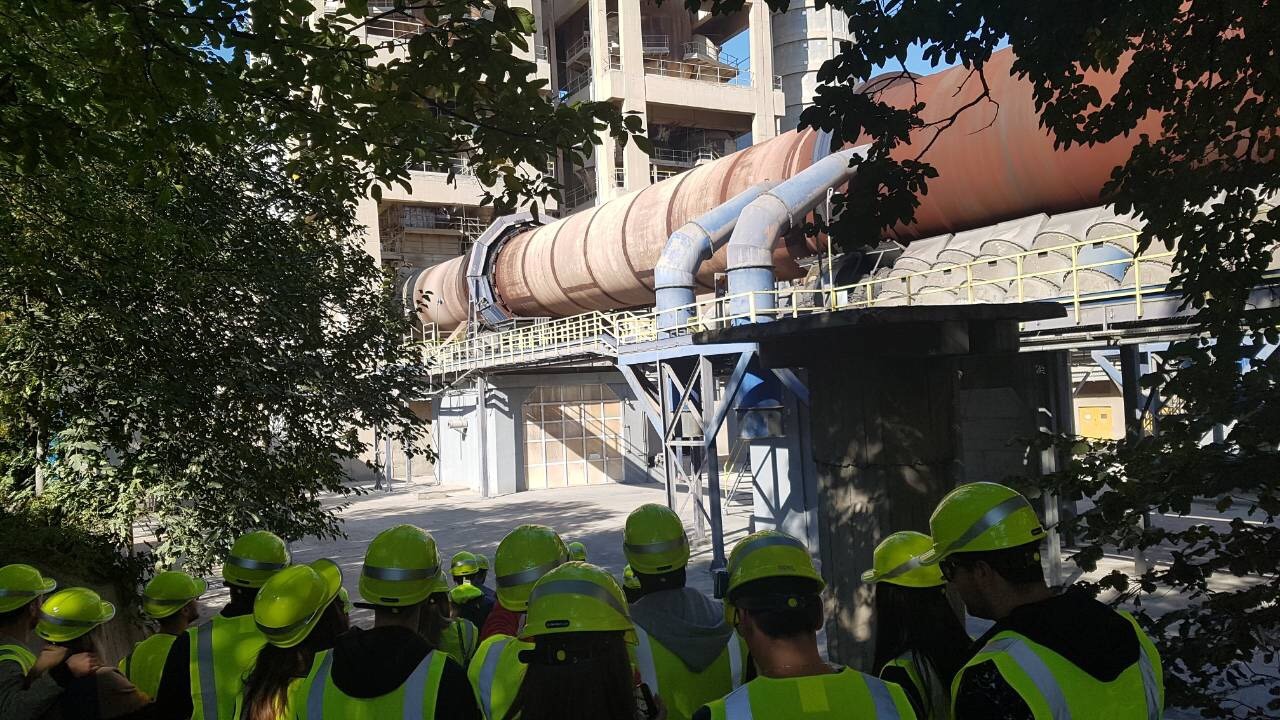Студенти на УАКС во посета на Цементарница УСЈЕ